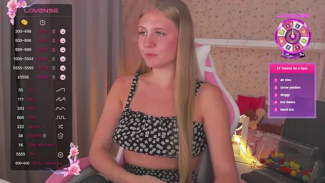 Miss Esmiie online show from January 30, 6:21 pm