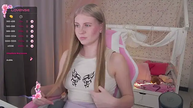 Miss Esmiie online show from January 3, 7:16 am