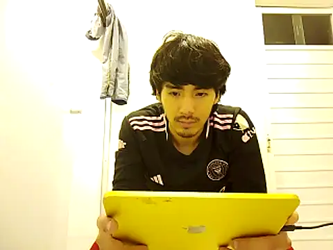Snapshot of GIOOOO568 chatting on March 15, 7:37 am GIOOOO568 online show from March 15, 7:37 am