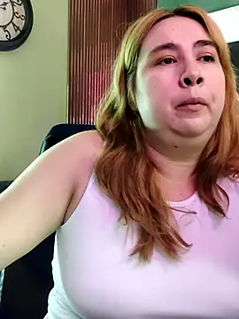 Snapshot of chloe_prg chatting on July 10, 1:27 am chloe prg online show from July 10, 1:27 am