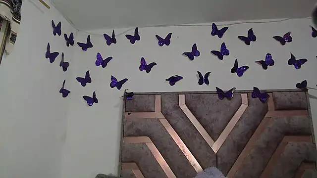 Snapshot of Anny_Fox- chatting on November 28, 3:39 am Anny Fox- online show from November 28, 3:39 am