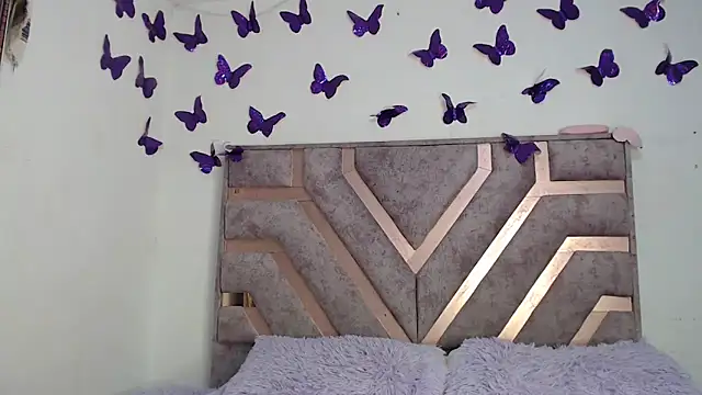 Anny Fox- online show from February 21, 4:03 am