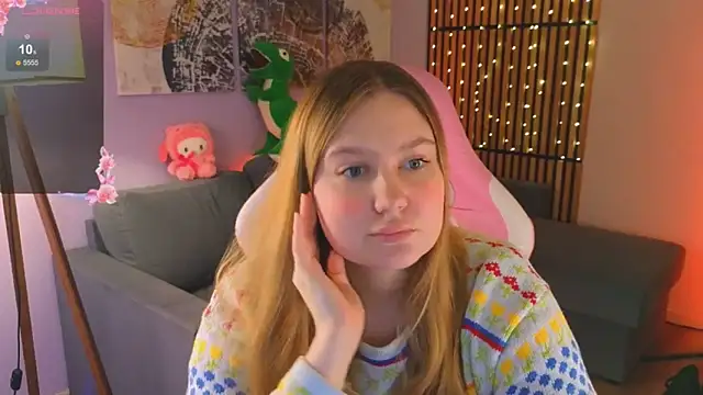Snapshot of Ellie_Wellie chatting on March 5, 2:56 pm Ellie Wellie online show from March 5, 2:56 pm