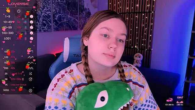 Snapshot of Ellie_Wellie chatting on October 26, 11:49 pm Ellie Wellie online show from October 26, 11:49 pm