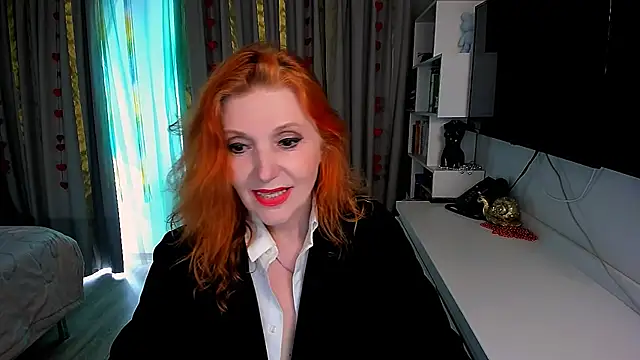 Snapshot of Fire-Fox-One chatting on April 5, 7:37 am Fire-Fox-One online show from April 5, 7:37 am