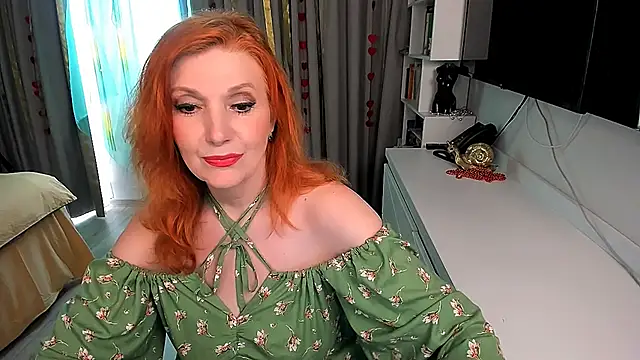 Snapshot of Fire-Fox-One chatting on March 27, 7:50 am Fire-Fox-One online show from March 27, 7:50 am