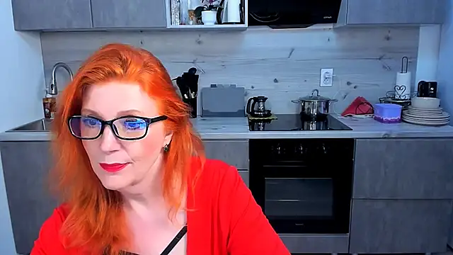 Snapshot of Fire-Fox-One chatting on June 24, 5:44 pm Fire-Fox-One online show from June 24, 5:44 pm