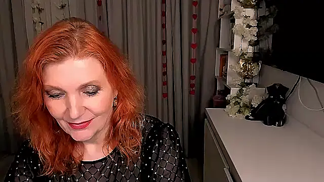 Snapshot of Fire-Fox-One chatting on November 30, 8:31 pm Fire-Fox-One online show from November 30, 8:31 pm