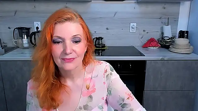 Snapshot of Fire-Fox-One chatting on June 19, 8:36 pm Fire-Fox-One online show from June 19, 8:36 pm