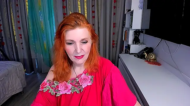Snapshot of Fire-Fox-One chatting on April 4, 5:14 am Fire-Fox-One online show from April 4, 5:14 am