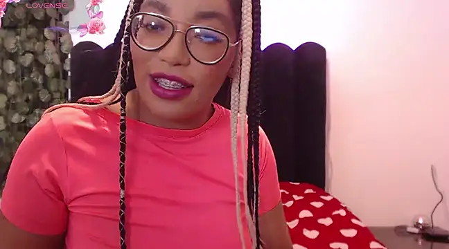 Snapshot of AmyBriiggs chatting on March 9, 5:00 am AmyBriiggs online show from March 9, 5:00 am