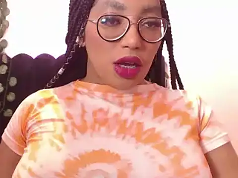 AmyBriiggs online show from October 20, 5:20 am