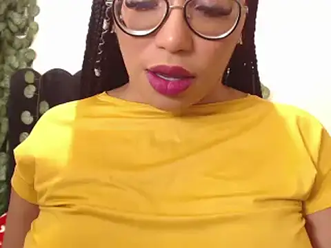 AmyBriiggs online show from November 4, 4:05 am