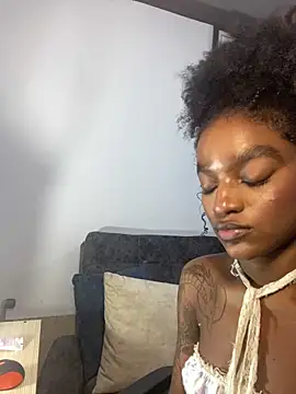 Zizi-campbel online show from March 13, 12:02 pm