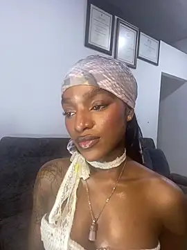 Zizi-campbel online show from March 8, 10:00 am