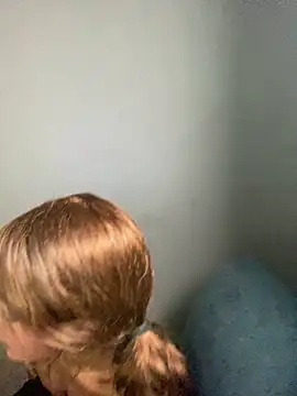 Zizi-campbel online show from February 1, 9:07 am