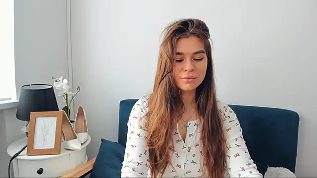 Snapshot of CamilaAmazing chatting on October 13, 11:01 am CamilaAmazing online show from October 13, 11:01 am