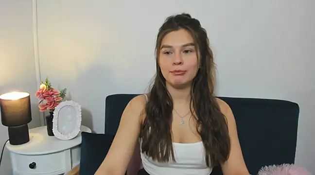 Snapshot of CamilaAmazing chatting on February 18, 10:14 pm CamilaAmazing online show from February 18, 10:14 pm