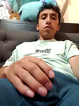 Snapshot of Alex-col chatting on September 24, 10:48 pm Alex-col online show from September 24, 10:48 pm