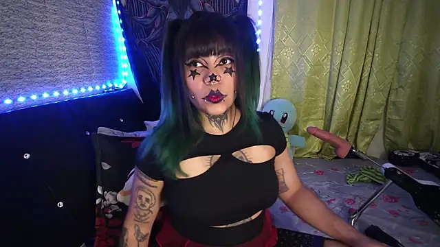 Snapshot of Eta_carinae chatting on October 25, 3:28 am Eta carinae online show from October 25, 3:28 am