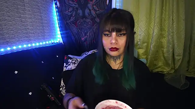 Snapshot of Eta_carinae chatting on October 14, 2:56 am Eta carinae online show from October 14, 2:56 am