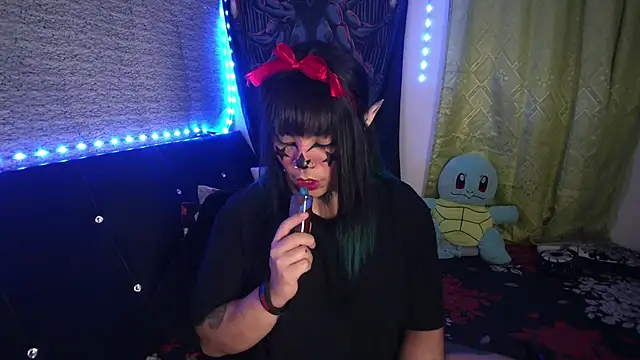 Snapshot of Eta_carinae chatting on November 15, 2:59 am Eta carinae online show from November 15, 2:59 am