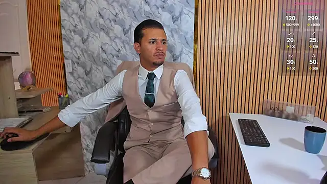 Hideintheoffice online show from April 2, 12:56 pm