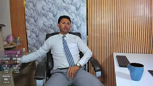 Hideintheoffice online show from March 25, 1:10 pm