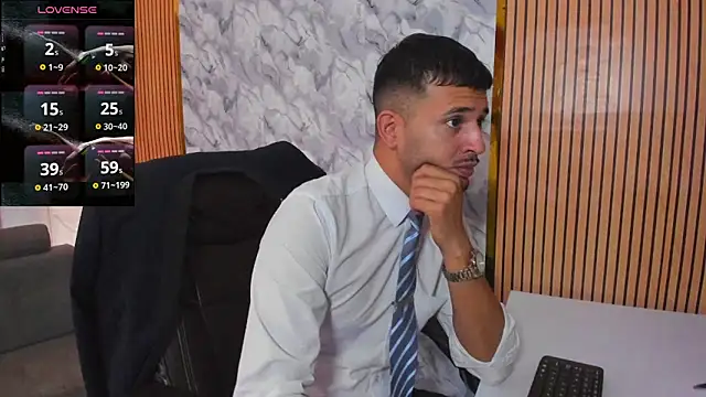 Hideintheoffice online show from November 12, 12:20 pm