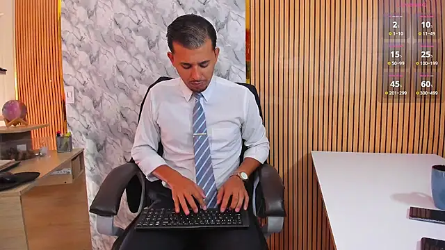 Hideintheoffice online show from April 3, 1:28 pm