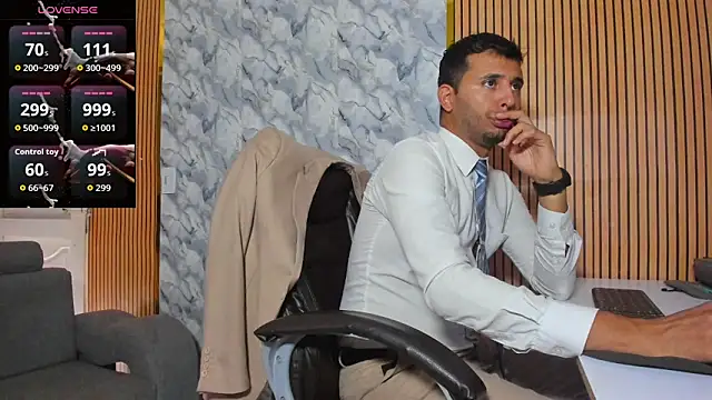 Hideintheoffice online show from November 28, 7:03 pm