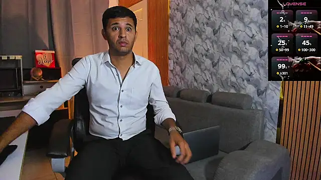 Hideintheoffice online show from February 12, 7:30 am