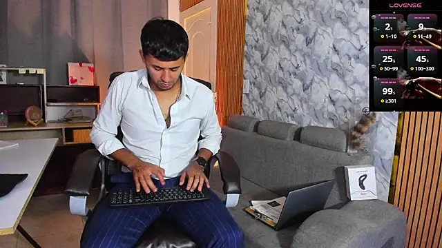 Hideintheoffice online show from February 14, 3:51 am