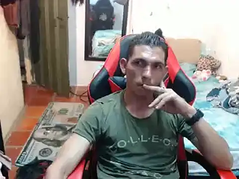 Snapshot of chayanne_odisea chatting on October 27, 1:06 am chayanne odisea online show from October 27, 1:06 am