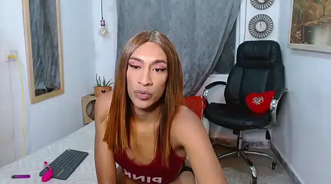 Dannacamilsaenz online show from December 20, 9:50 pm