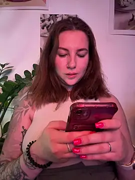 MayaMystic online show from March 12, 3:05 pm