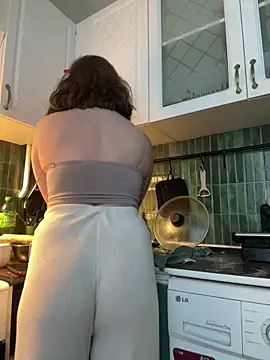 MayaMystic online show from January 6, 1:04 pm