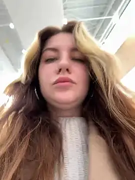 MayaMystic online show from March 19, 8:34 am