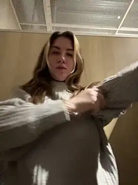 MayaMystic online show from February 21, 9:13 am