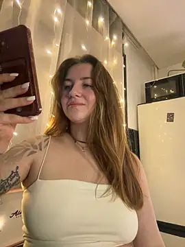 MayaMystic online show from November 17, 4:11 pm