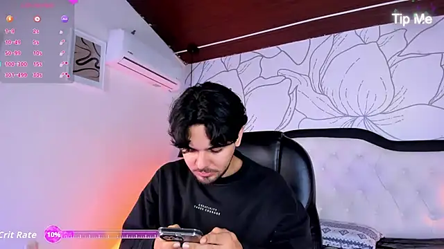 Snapshot of Samir_bear chatting on June 10, 12:50 pm Samir bear online show from June 10, 12:50 pm