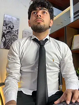 Samir bear online show from April 10, 12:45 pm