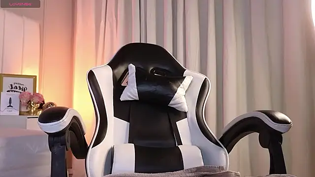 Snapshot of Samir_bear chatting on January 12, 7:42 pm Samir bear online show from January 12, 7:42 pm