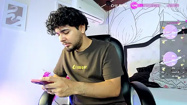 Samir bear online show from March 3, 12:45 pm