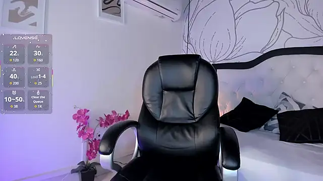 Samir bear online show from April 8, 12:50 pm