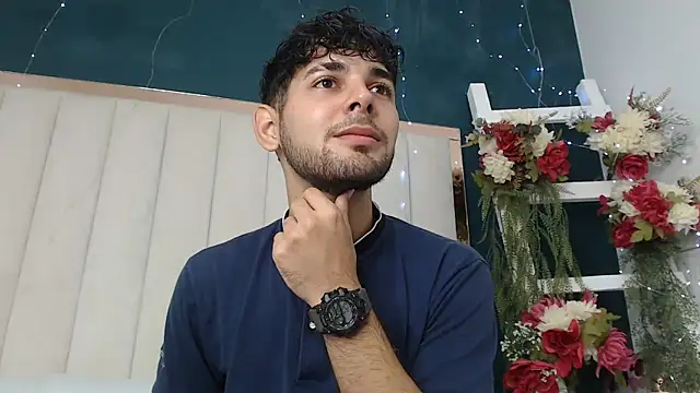 Snapshot of Samir_bear chatting on March 12, 12:26 pm Samir bear online show from March 12, 12:26 pm