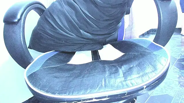 LilSasha online show from March 8, 8:55 am