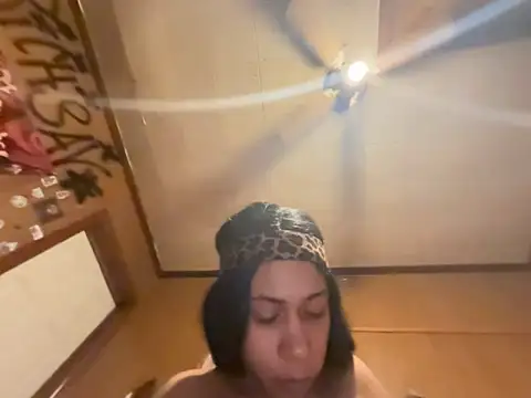 carmelbbyx22 online show from February 17, 2:53 am