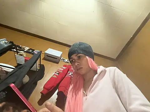 carmelbbyx22 online show from April 5, 1:29 pm