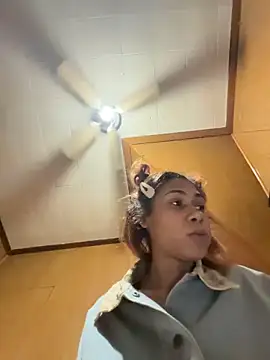 carmelbbyx22 online show from March 15, 1:23 am